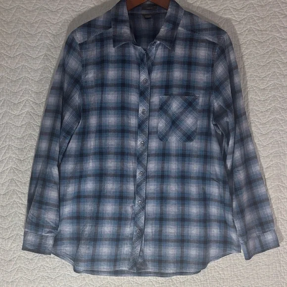 Eddie Bauer Blue Plaid Button-Down Shirt - Picture 1 of 8
